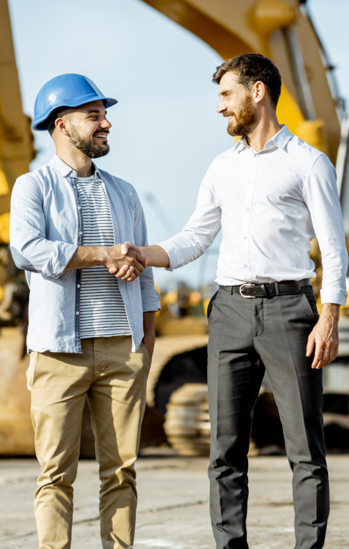 mannen maken een sale & lease back deal